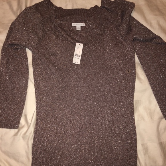 NEW gorgeous sweater! - Picture 1 of 2